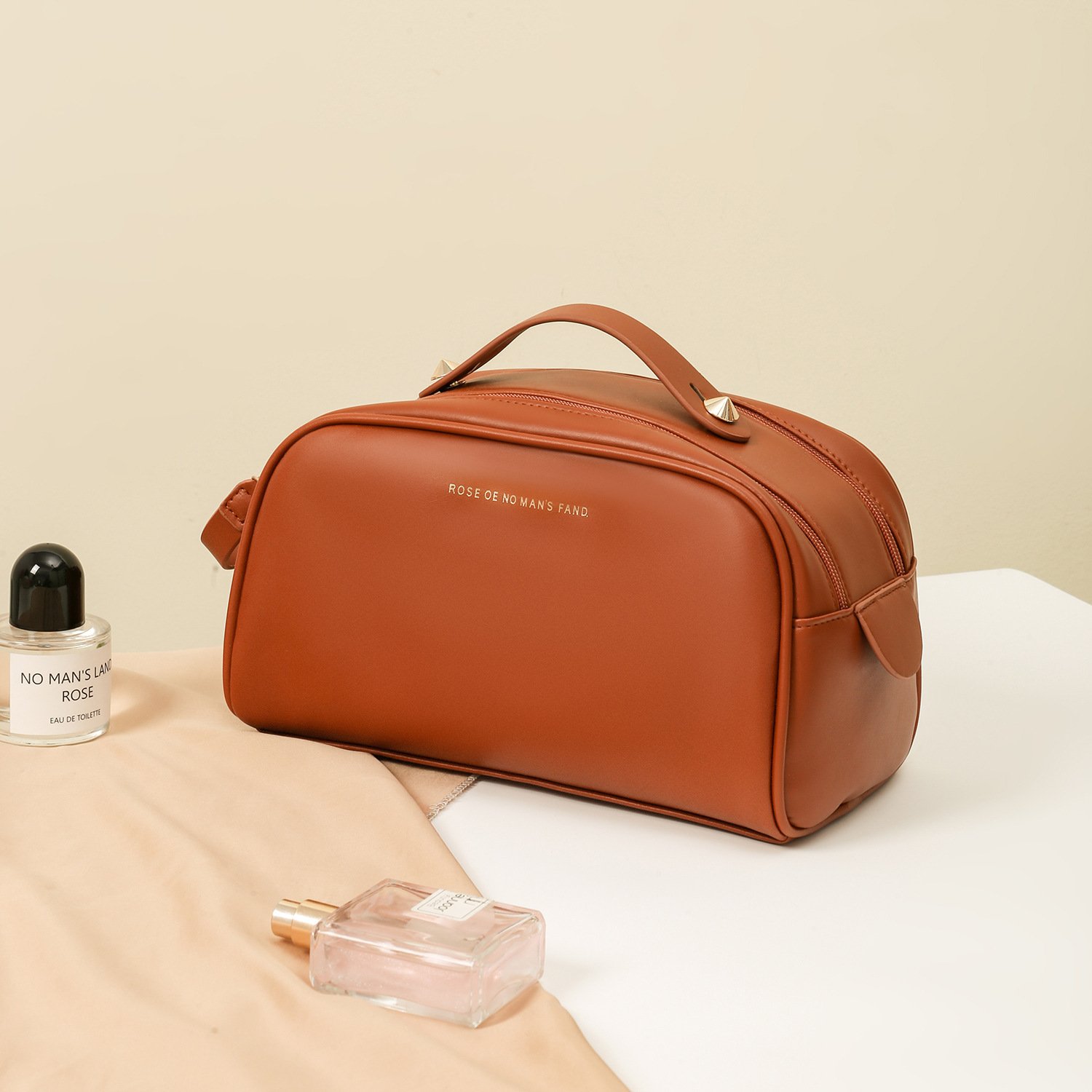 wholesales luxury leather PU double zipper pillow makeup bag portable toiletries bag travel cosmetic storage bag with logo