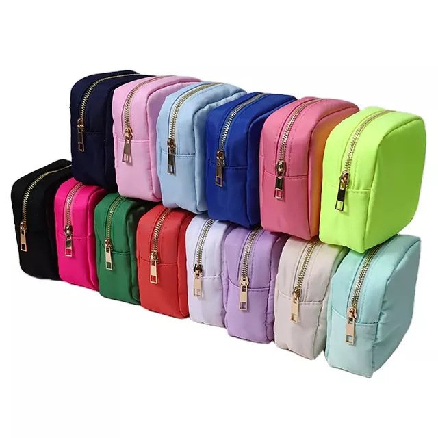 Nylon Fashion Trend Makeup Bag Custom LOGO Bright Colors Toiletry Travel Bag with Zipper Closure