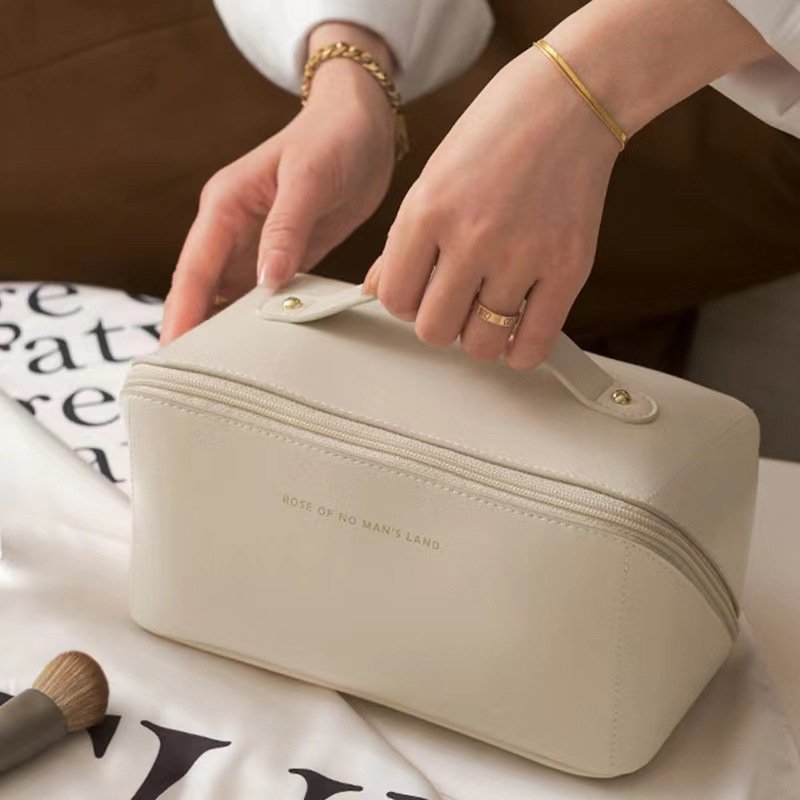 Wholesale Custom Design Logo Printed Plain Organizer Gift Pouch Toiletry Travel Makeup Cosmetic Bag