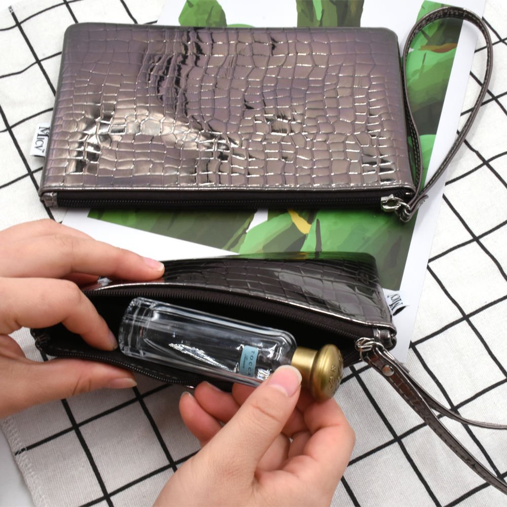 Low moq Wholesale waterproofing Embroidered Wash travel bag Cosmetic Bag PU Leather pouch