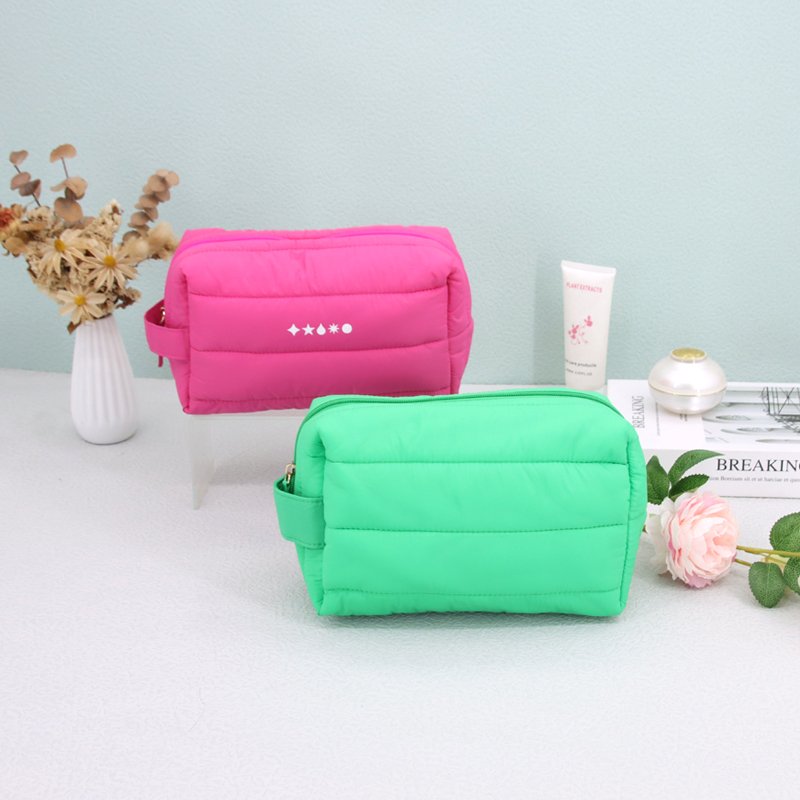 New Fashion Trend Soft Makeup Cosmetics Pouch Quilted Travel Toiletry Bag Makeup Bag Puffy Cosmetic Bag