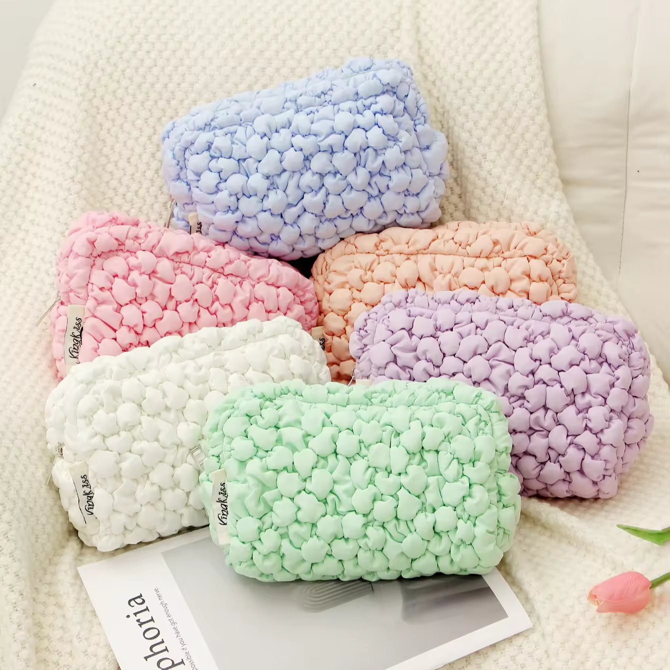 2024 Hot Sale Factory Price Bubbles Makeup Bag Professional Travel Custom Makeup Bag Ladies Cosmetic Bags