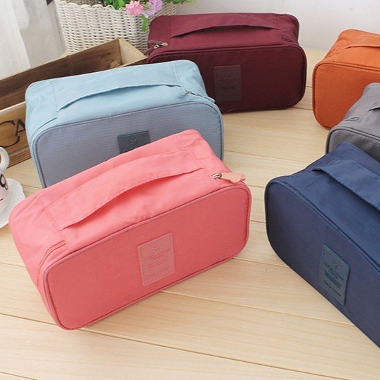 2023 Hot Sale Waterproof Travel Bra Pouch Bag Packing Cloth Storage Organizer Underwear Makeup Wash Bag
