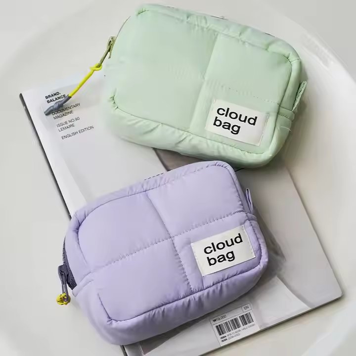 Hot Selling Travel Large Capacity Pouch Zipper Custom Logo Makeup Bag Skincare Storage Soft Case Puffer Quilted Cosmetic Bag