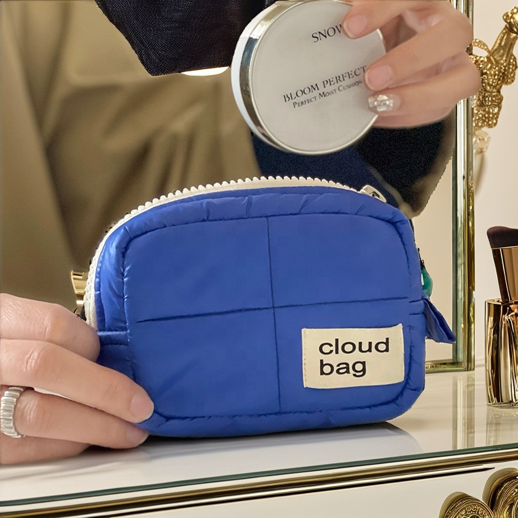 Hot Selling Travel Large Capacity Pouch Zipper Custom Logo Makeup Bag Skincare Storage Soft Case Puffer Quilted Cosmetic Bag