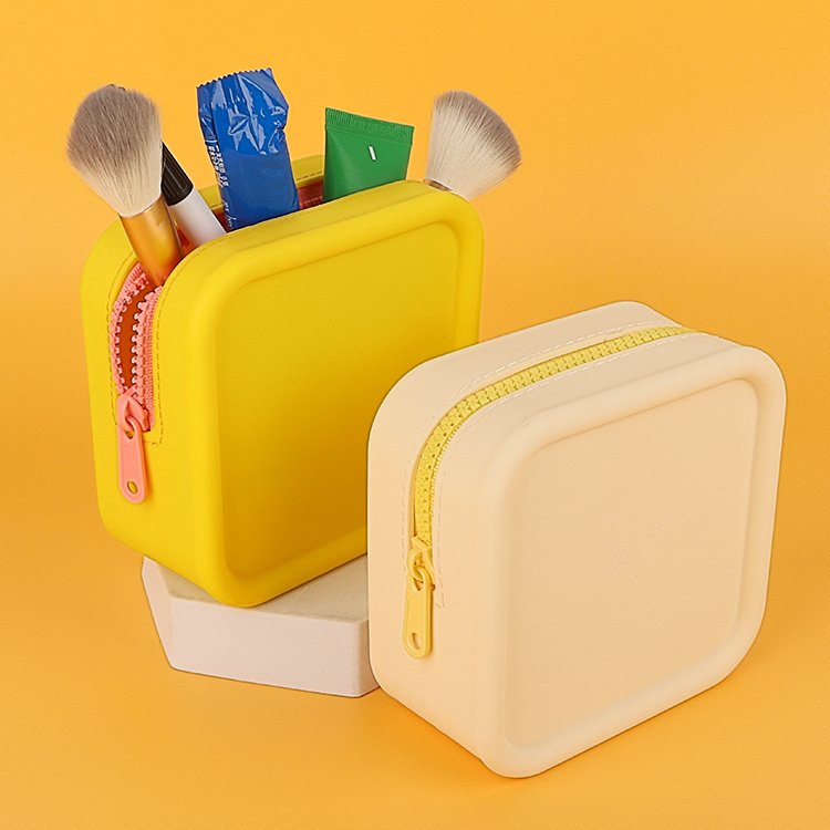 Wholesale Make Up Silicon Cosmetic Bag Organizer Make Up Brush Organizer Bag Case with zipper