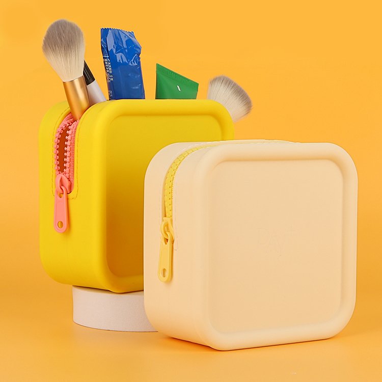 Wholesale Make Up Silicon Cosmetic Bag Organizer Make Up Brush Organizer Bag Case with zipper