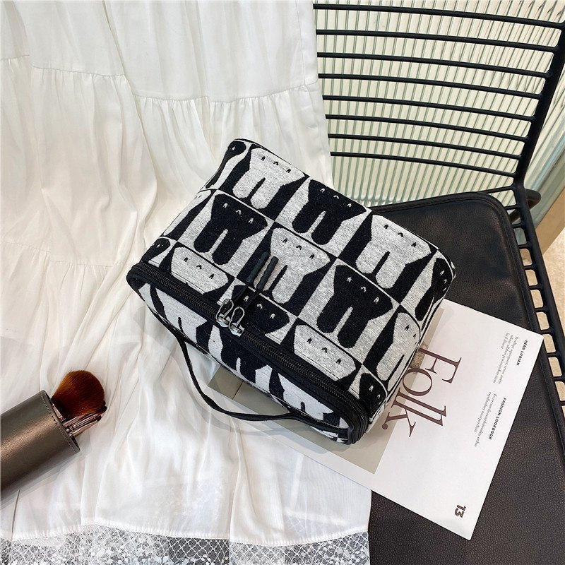 Hot Selling Factory Price Waterproof Organizer Toiletery Travel Hanging Makeup Custom Logo Women Necessaires Bags
