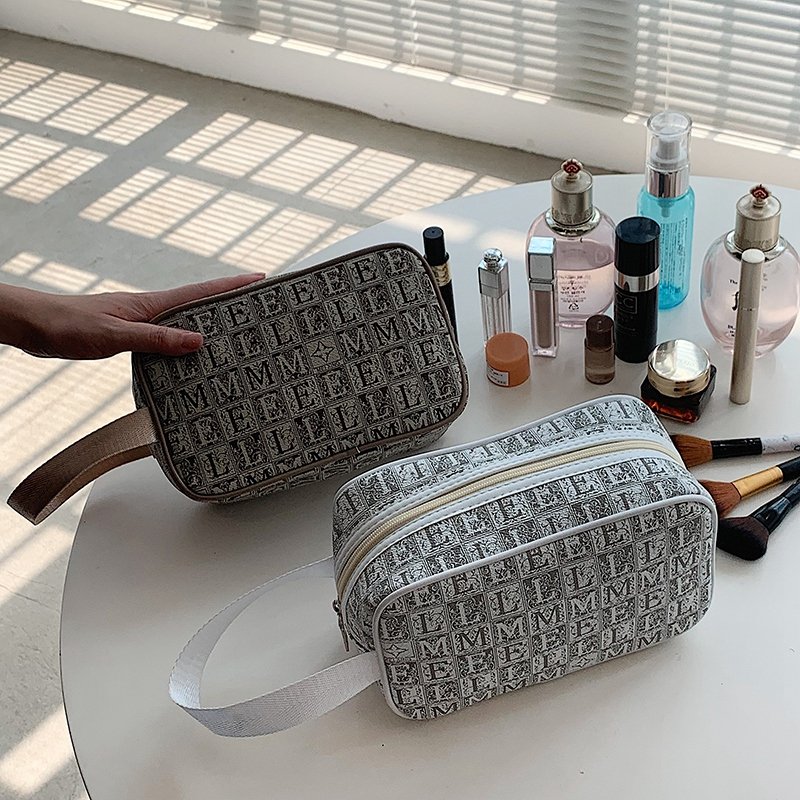 Waterproof Portable Leather Makeup Bag Cosmetic Organizer Ladies Travelling Packaging Mini Cosmetic Bags Cosmetic Bags & Cases