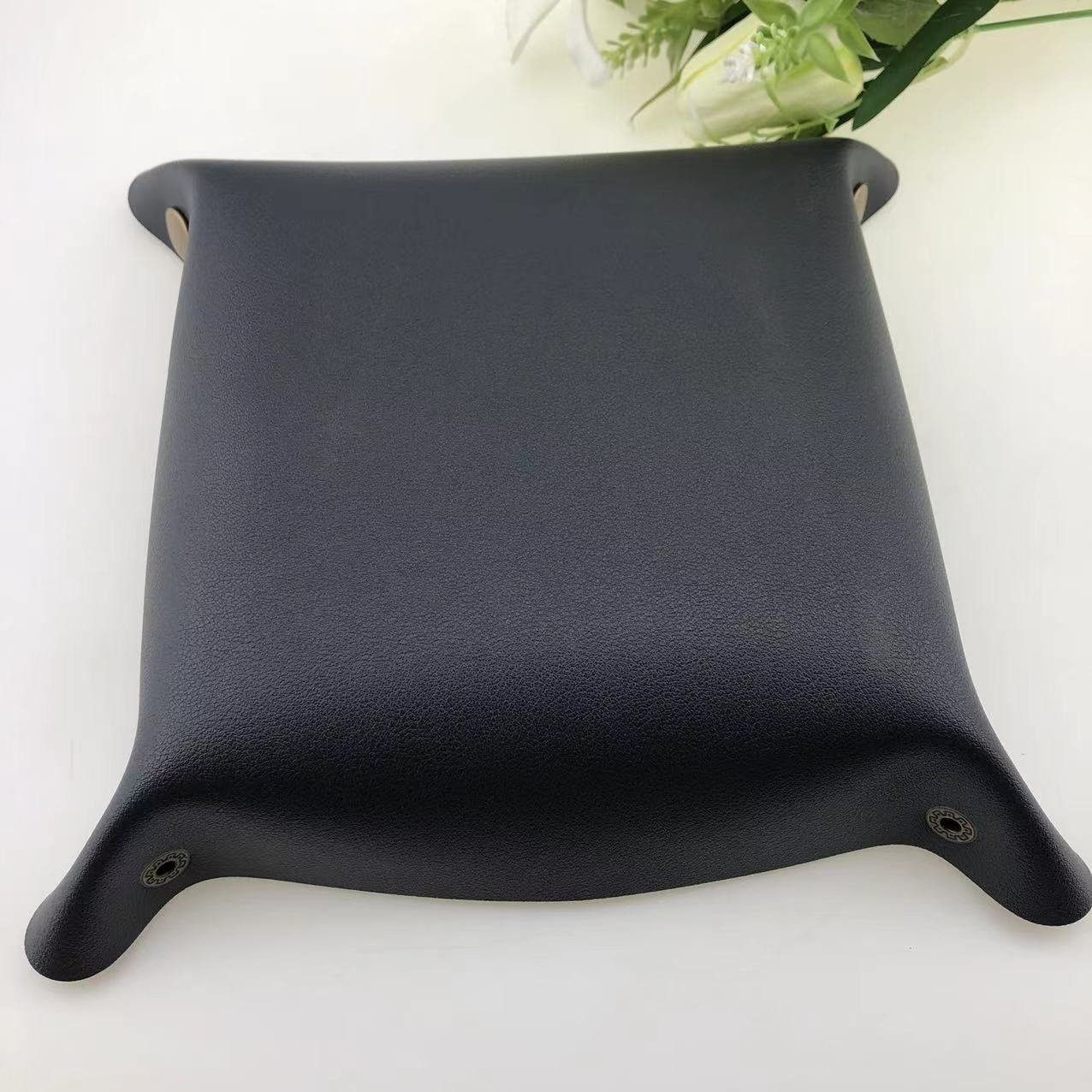 Tik Tok Hot Selling portable jewelry leather key makeup organizing box storage leather