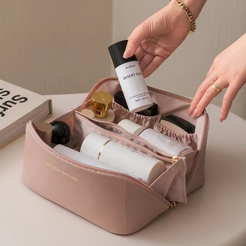 Large Capacity Travel Cosmetic Bag Multifunctional Storage Makeup Bag PU Leather Makeup Bag