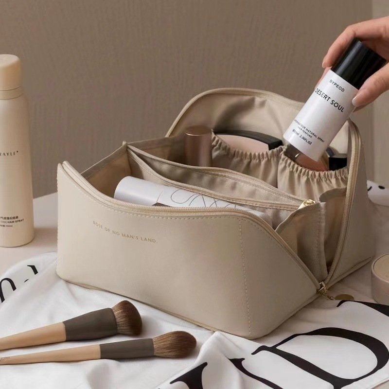 Large Capacity Travel Cosmetic Bag Multifunctional Storage Makeup Bag PU Leather Makeup Bag