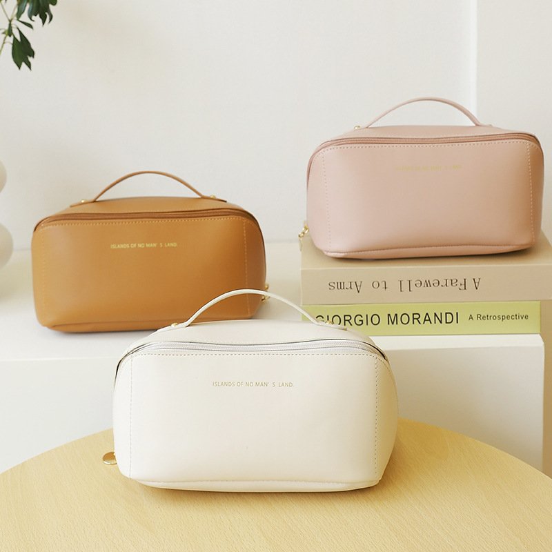 Large Capacity Travel Cosmetic Bag Multifunctional Storage Makeup Bag PU Leather Makeup Bag