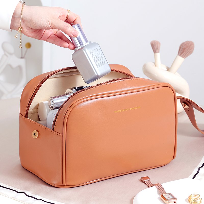 Hot Selling Newest Design Custom Makeup Bag PU Ladies Leather Cosmetic Bag Organizer cosmetic bag case
