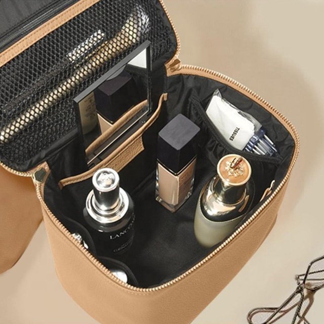 Wholesale Travel Leather Cosmetic case Bag private label women makeup bag