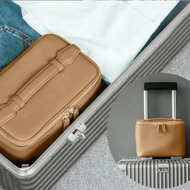 Wholesale Travel Leather Cosmetic case Bag private label women makeup bag
