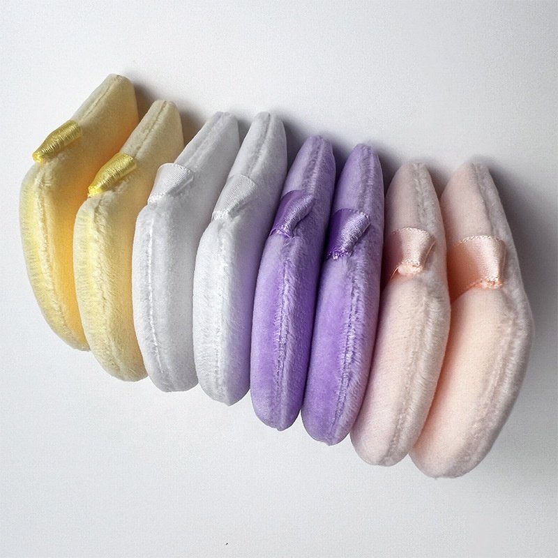 Wholesale Super Soft Velour Triangle Powder Puff Custom Logo Label Makeup Puffs Velvet Face Cosmetic Puff for Women