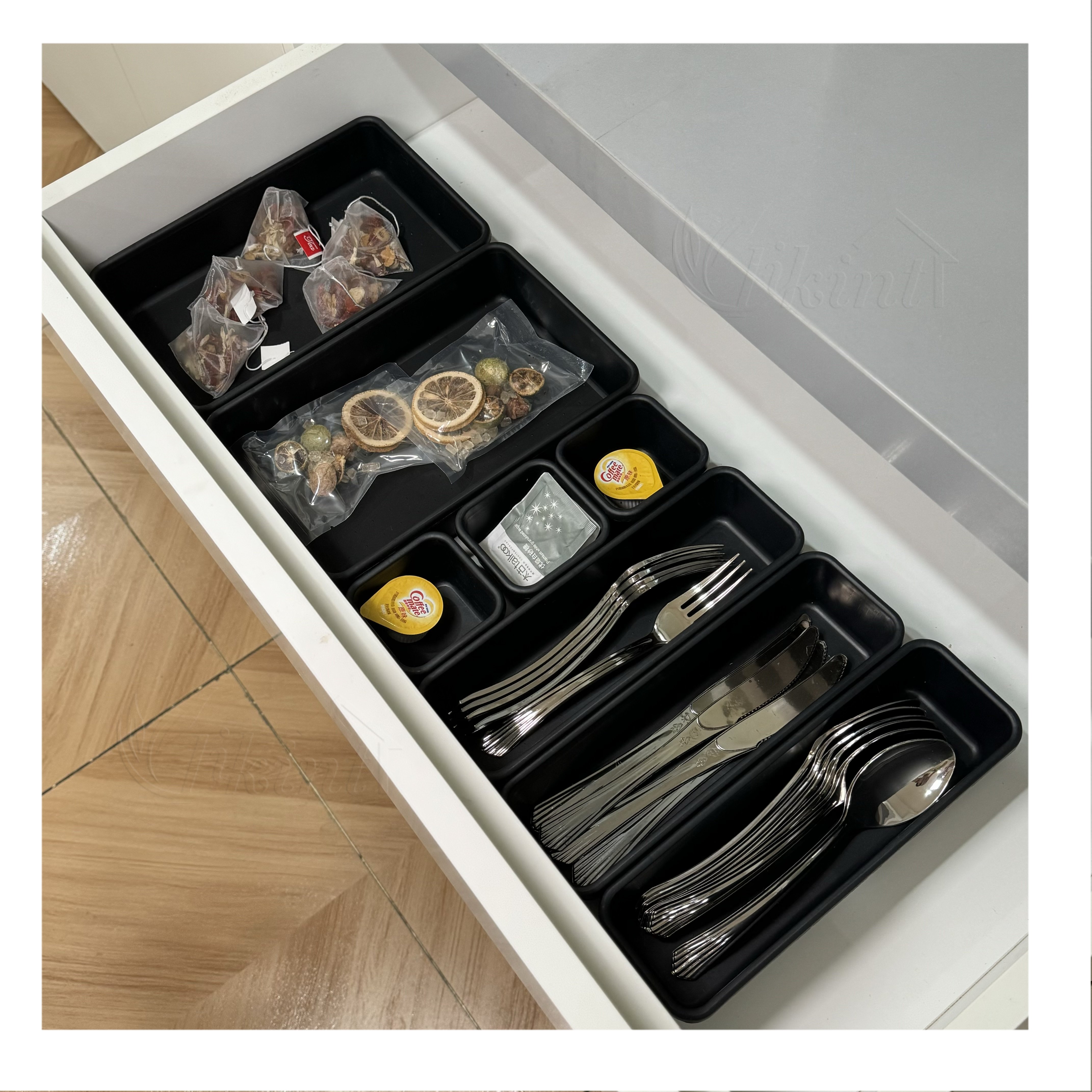 8 Pieces Plastic Desk Drawer Organizers for Kitchen and Makeup Drawer Organizer Tray