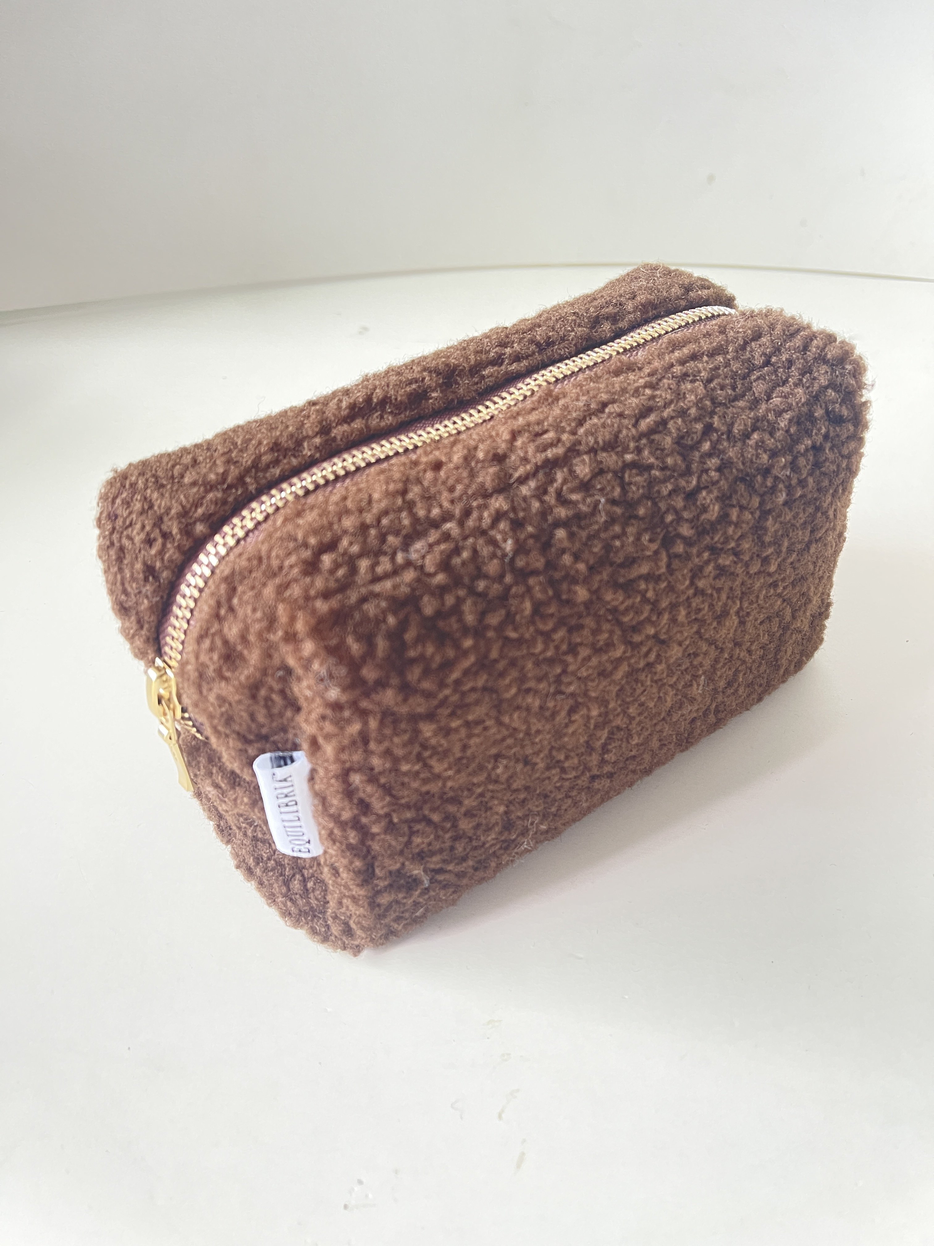 Customized Factory portable Cute Metal zipper pouch wash bag plush cuddly bear brown toiletries organized cosmetic bag