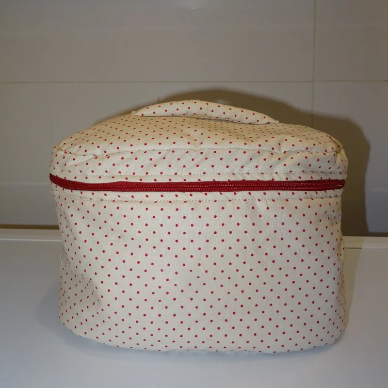 Large Lamb wool Makeup Organizer Bag Cute Toiletry Travel Cosmetic Bag for Women Portable Round Makeup Zipper Bag