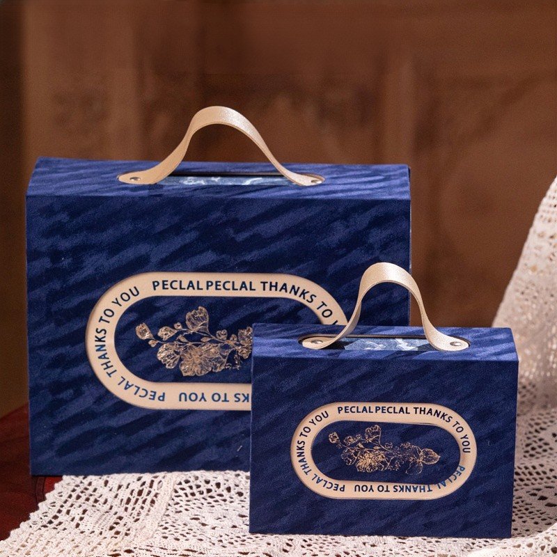 Luxury Gift Makeup Case Professional Cosmetic Packaging Boxes With Ribbon Square Personalized Gift Box