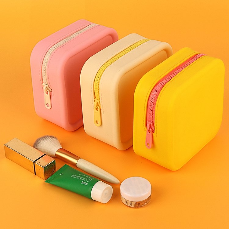 Washable Soft SiliconeMakeup Brush Bag Travel Makeup Case with Zipper for Organizing Cosmetics Makeup Brushes Tools