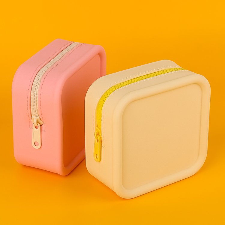 Washable Soft SiliconeMakeup Brush Bag Travel Makeup Case with Zipper for Organizing Cosmetics Makeup Brushes Tools