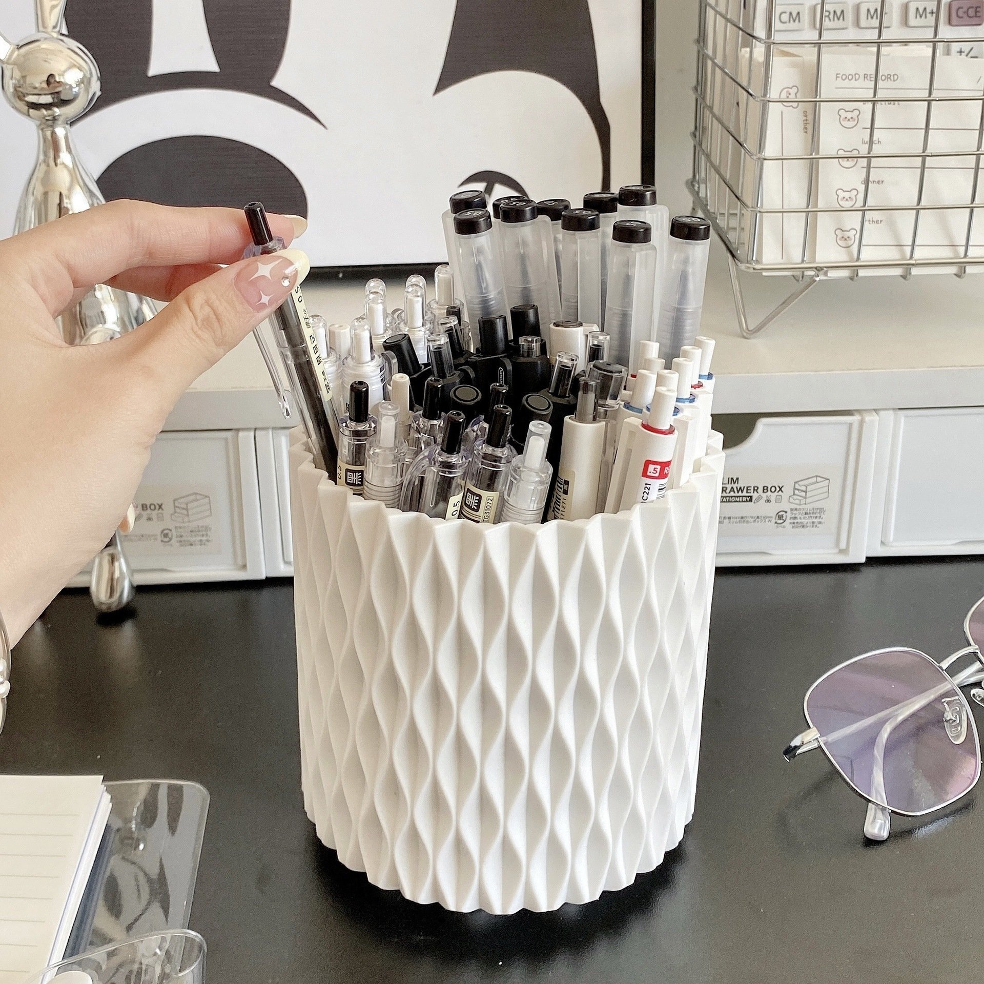 Rotating Pen Pencil Holder White Desk Organizer Aesthetic Desktop Pen Cup Pencil for Office Home Art Supply for Women Girls