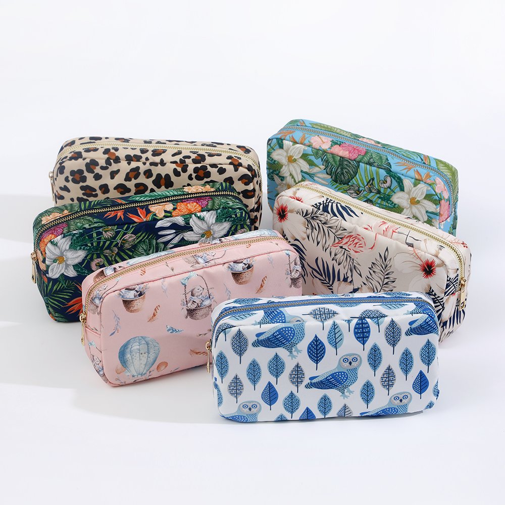 Top Hot Sale Stock Printed Nylon Waterproof Makeup Organizer Bag Pouch Bag Cosmetic Zipper Cosmetic Bag