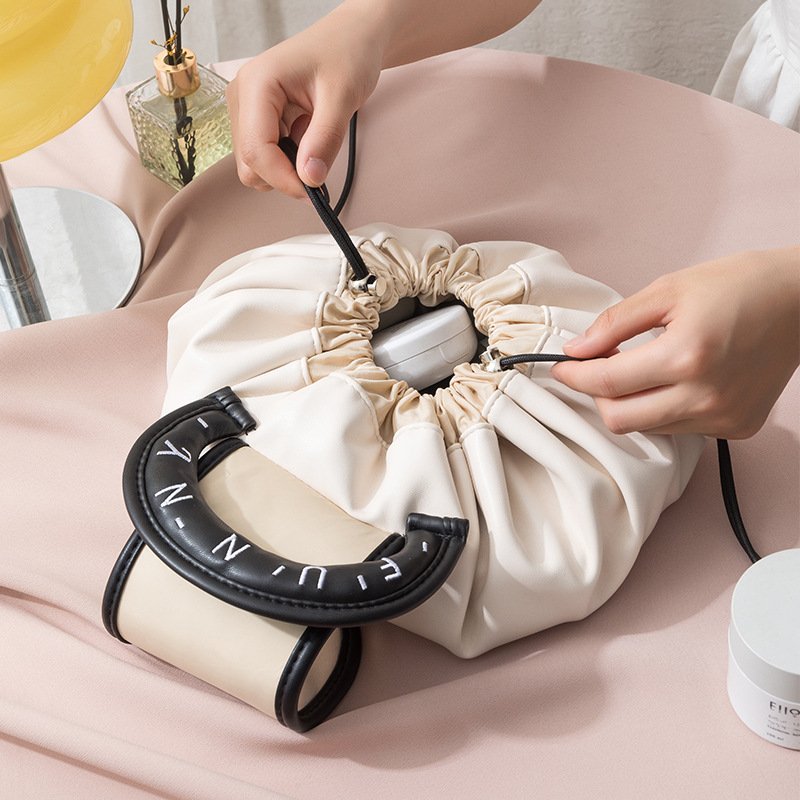 OEM ODM Barrel Drawstring PU Makeup Bag Large Portable Roomy Cosmetic Bag Make up Bags Travel Toiletry Organizer for Women