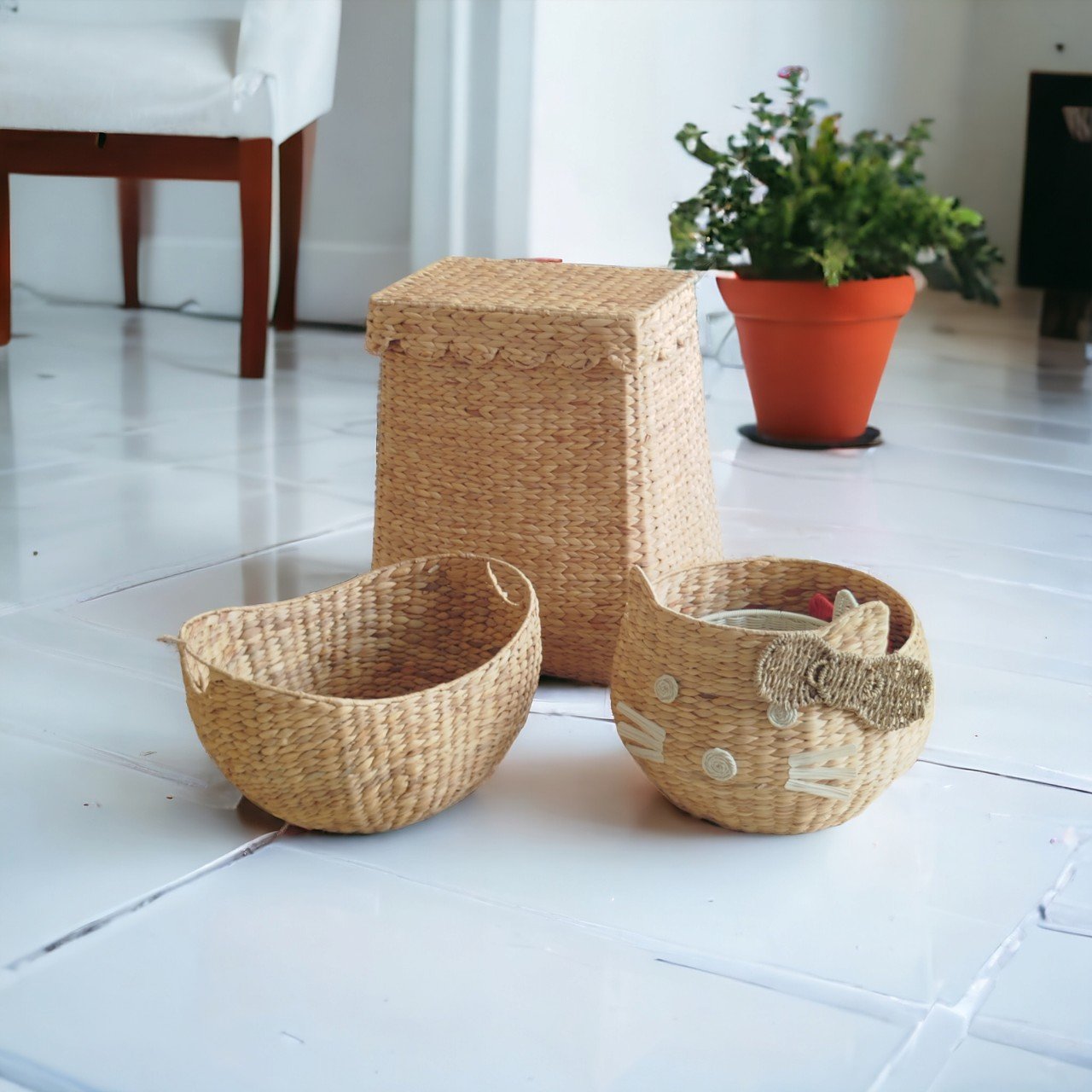 BEST SELLER!!! Large-sized Storage Basket with Simple Design and Lid, Ideal for Organizing Belongings