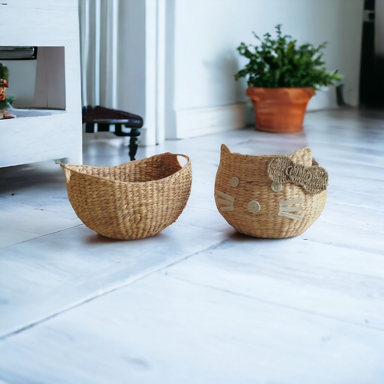 BEST SELLER!!! Large-sized Storage Basket with Simple Design and Lid, Ideal for Organizing Belongings