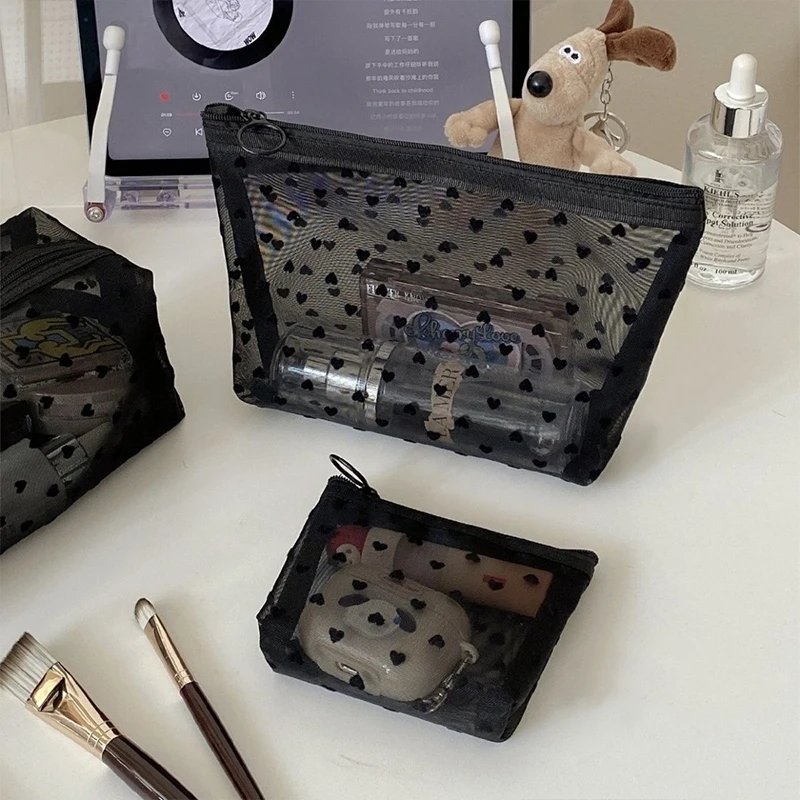 Portable Heart-Shaped Cosmetic Bags Makeup Storage Bag Women Outdoor Toiletries Organizer Skin Care Products Lipstick Organizers