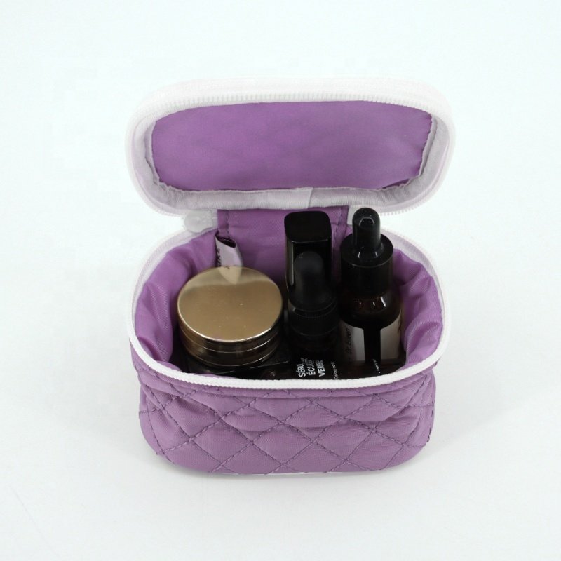 Travel Makeup Women Cotton Quilted Makeup Bag Large Travel Cosmetic Bag Aesthetic Cute Bag