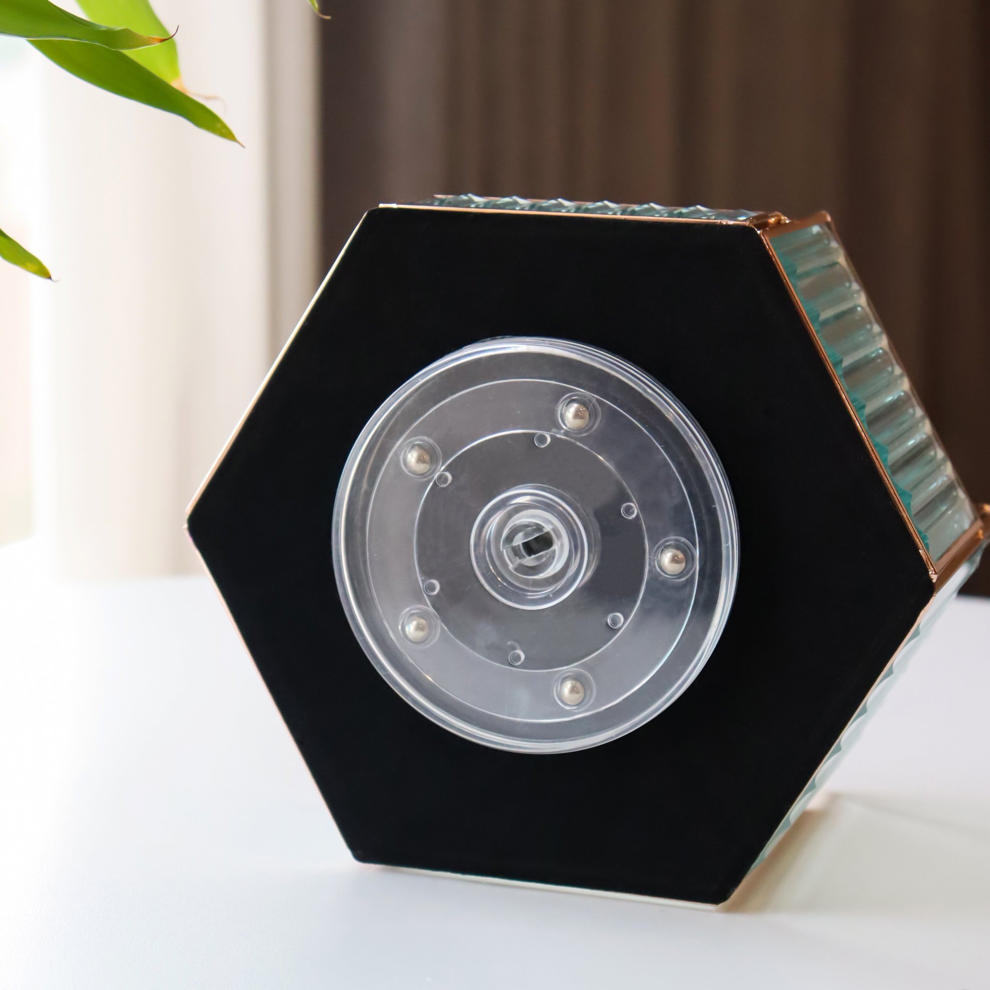 Hot Sale Vintage Golden Rotating Makeup Organizer Spinning Cosmetic Storage Box