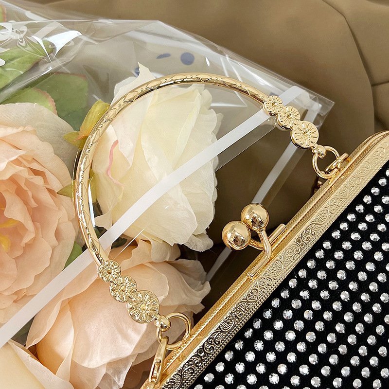 Women's luxury fashion Makeup Bag Hot Drill lock Tote New chain crossbody bag Designer bag