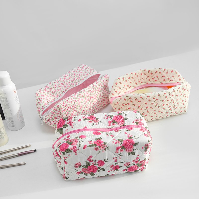 Eco Friendly Custom Floral Printed Cotton Quilted Padded Cosmetic Makeup Make Up Toiletry Travel Skincare Pouch Bag for Gift