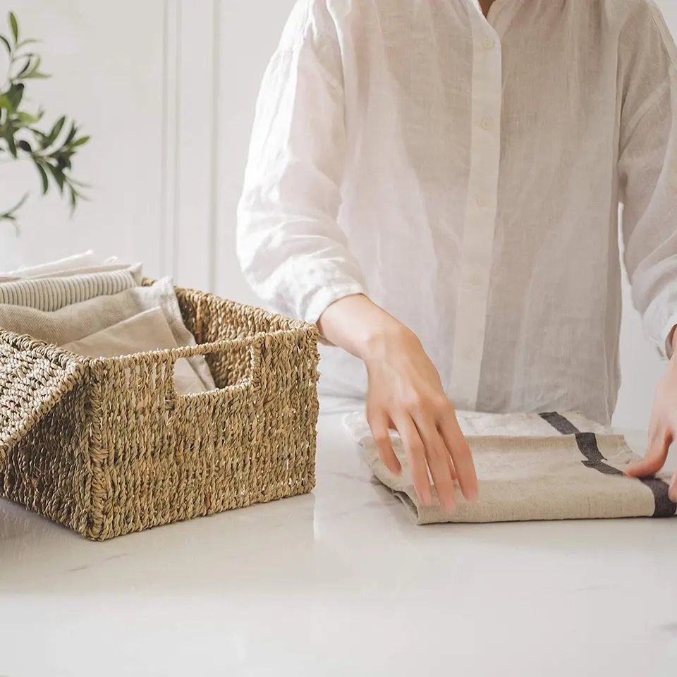 Hot sale Natural Eco-friendly Weave Picnic Plants Sea grass Storage Boxed and Bin Handmade Organized Baskets with Lid