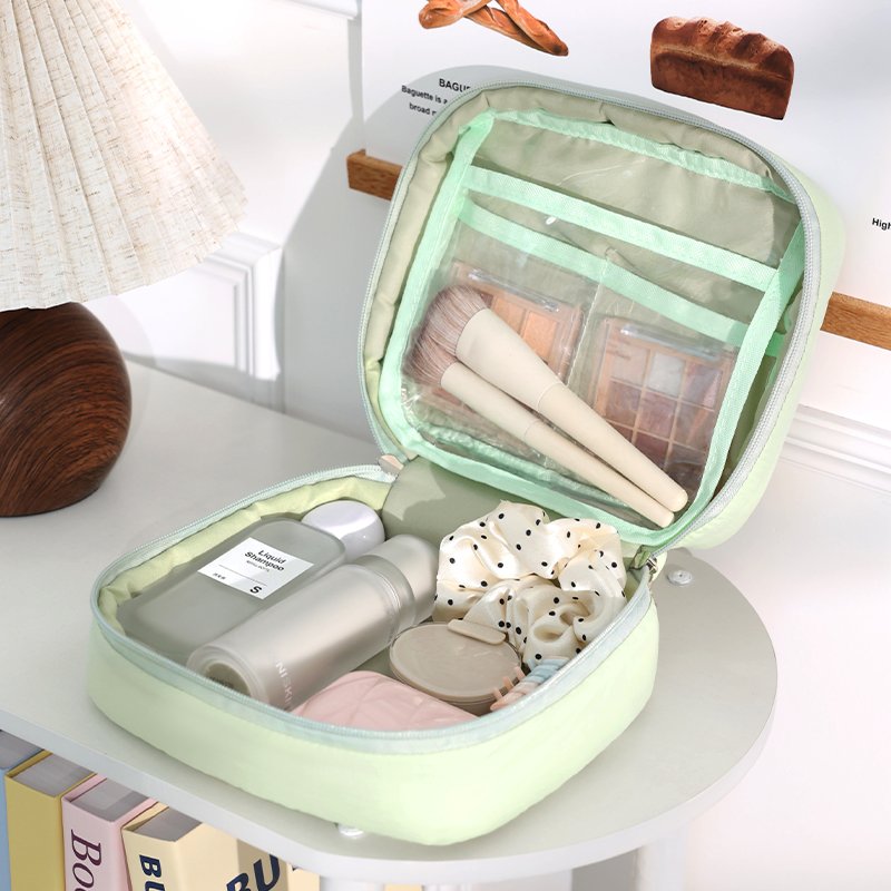 Custom Cosmetic Quilted Wash Pouch makeup Travel Bag Puff Puffer Puffy Padded Quilted Toiletry Cosmetic Make Up makeup Bag