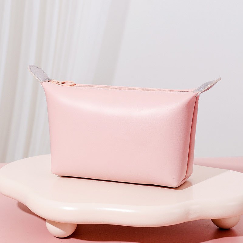 Custom 2024 Pu Dumpling Makeup Bag Travel Storage Portable Makeup Bag New Toiletry Bag