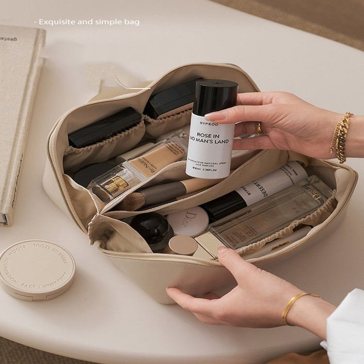 Wholesale Cosmetic Makeup Bag Custom Logo Leather Travel Makeup Bag Cosmetic Bag For Women