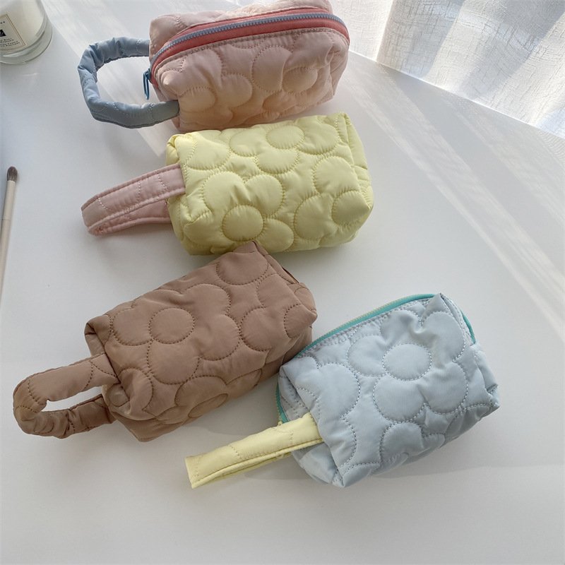 Custom Logo Soft Quilted Padded Top-handle Bag Cosmetic Case Polyester Makeup Bags Women Travel Toiletry Bag