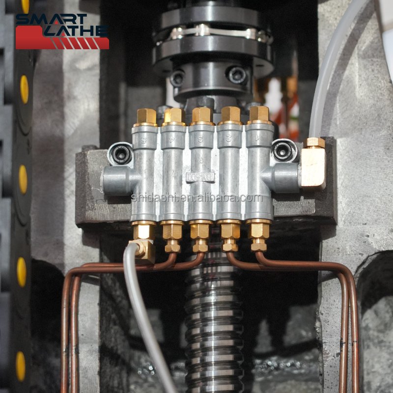 CNC Vertical Machining Center With Fast Dynamic Response And BT40 Taper For High-Efficiency Production