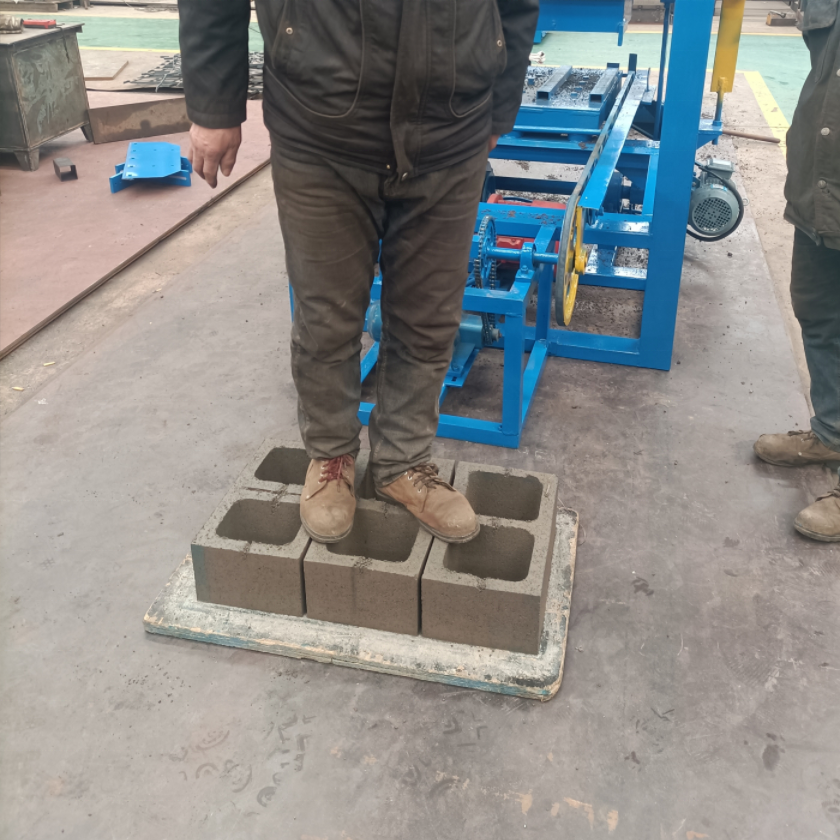 Industrial Waste Brick Making Machine For Paving Road Brick Making Machinery Soil And Cement
