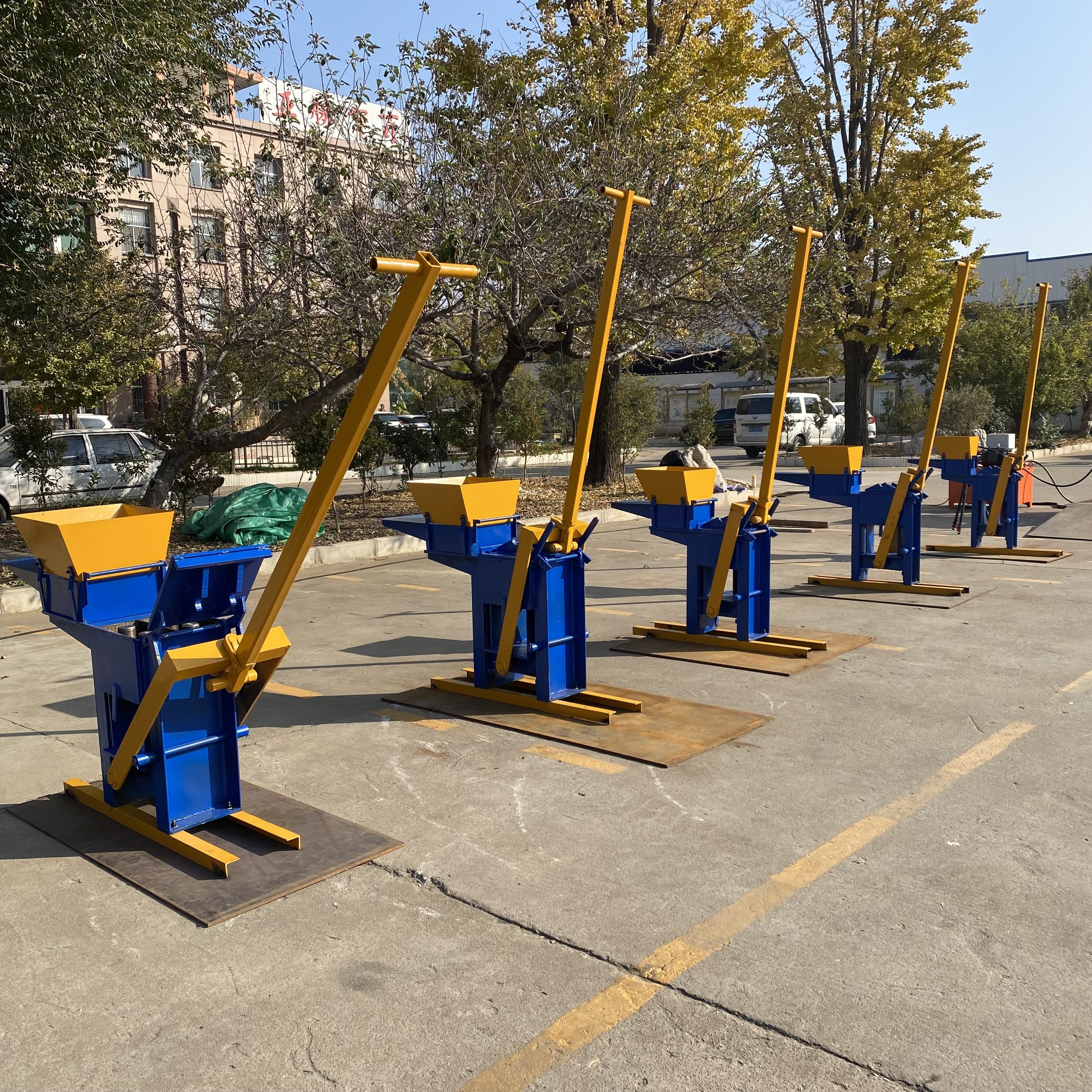 Hot Hand Press Interlock Block Machine Manual Clay/soil/mud Brick Press Machine QMR2-40 Hollow Block Making Machine 1400pcs/8h