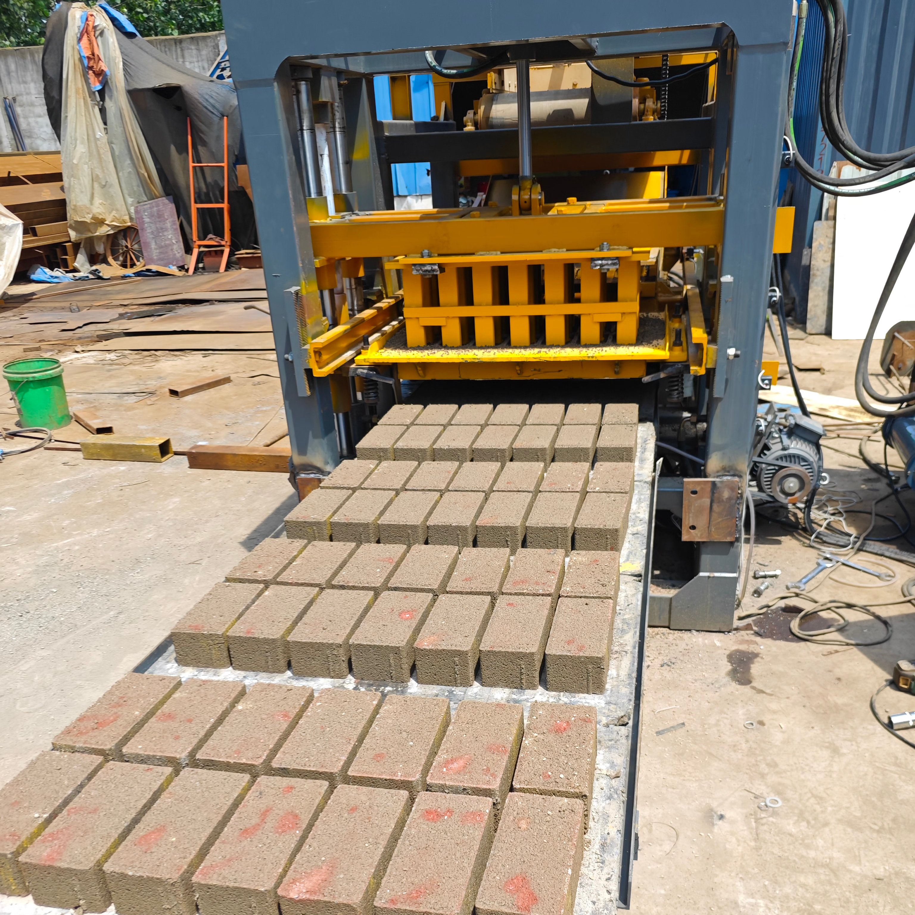 small budget QT4-18 concrete block machines full automatic brick making machinery manufacturing line for small business ideas