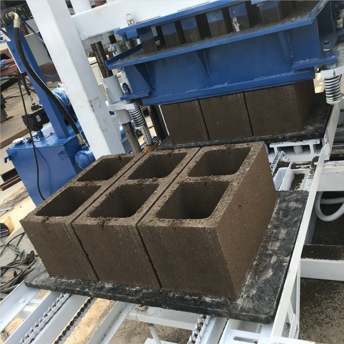 Interlocking cement block maker machine hollow concrete block moulding brick making machinery