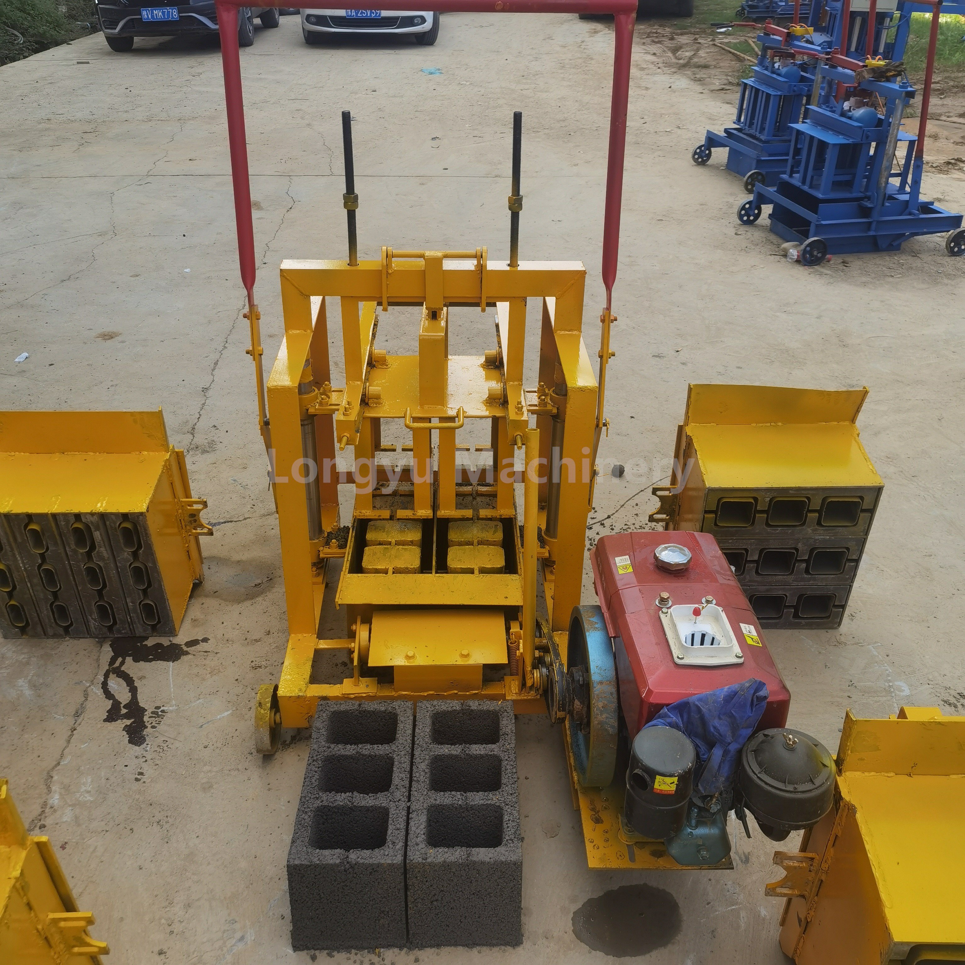 Diesel Hollow cement interlocking brick making machine Egg laying concrete block machine