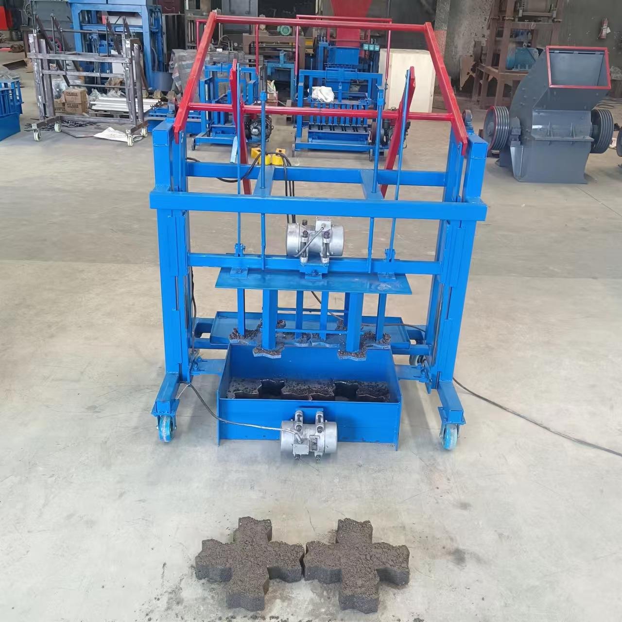 Manual brick presses are cheap, simple and easy to operate