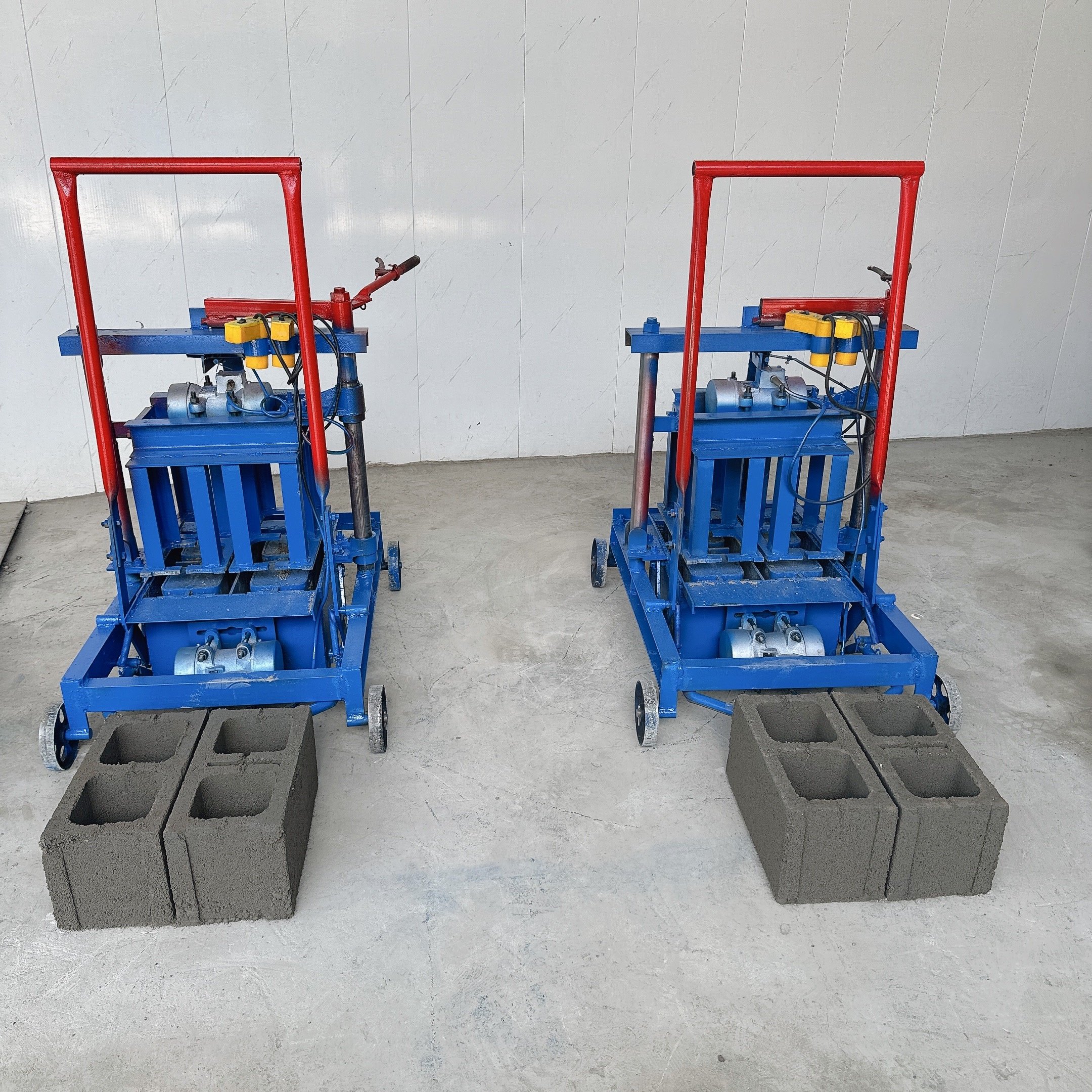 Factory price QT2-45 Small Manual Concrete Cement Block Brick Making Machine For Sale In